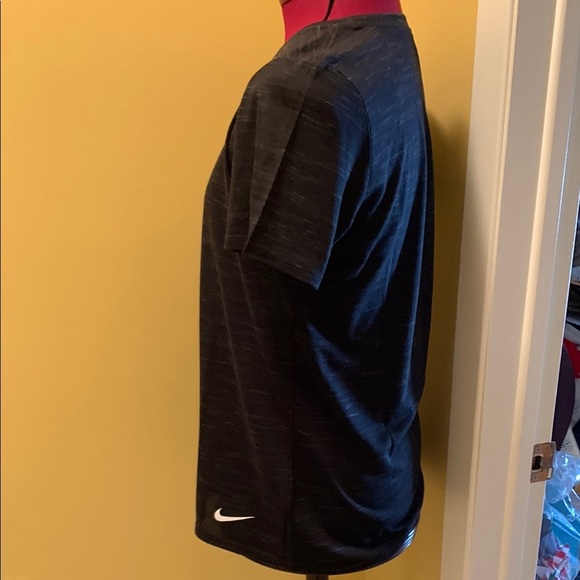 Nike Women's Dri Fit T shirt - Picture 6 of 10